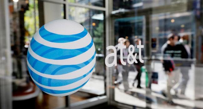 AT&T compra a Time Warner por mais de 85 bilhões de dólares